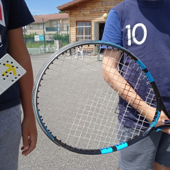 C'est l'été : viens jouer au tennis à Rives !